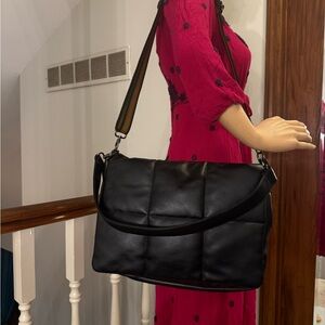 Sondra Robert’s Squared 👌 new